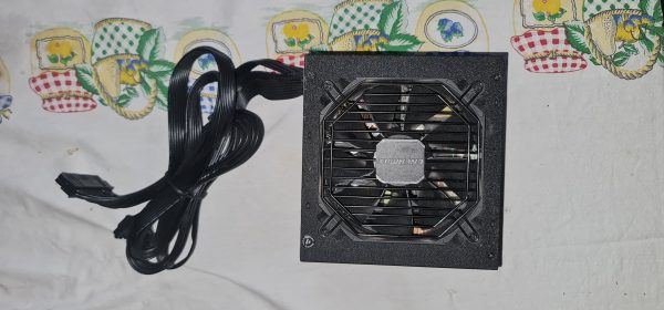 Fuente de alimentación Enermax Marblebron 750W